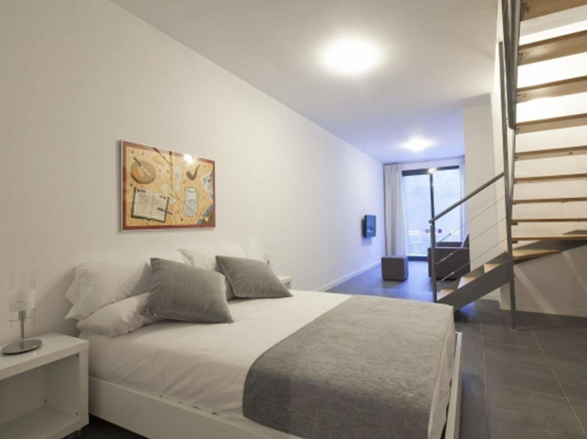 Sleep Eixample By Stay Barcelona Kültér fotó